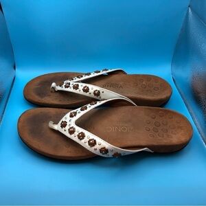 Vionic Floriana womens white strap sandals size 11